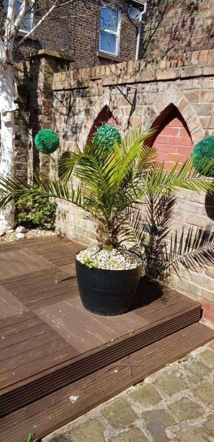 Riverpool - Elegant House 1 Minute Walk To Anfield Stadium Villa ลิเวอร์พูล ภายนอก รูปภาพ