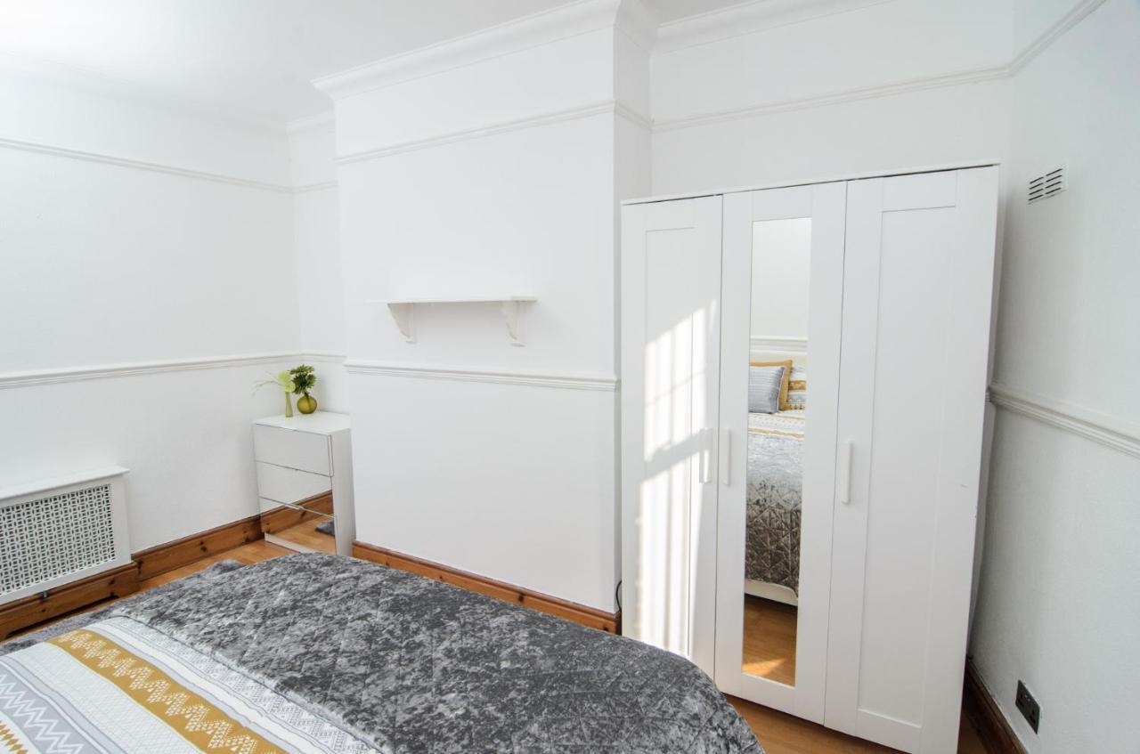 Riverpool - Elegant House 1 Minute Walk To Anfield Stadium Villa ลิเวอร์พูล ภายนอก รูปภาพ